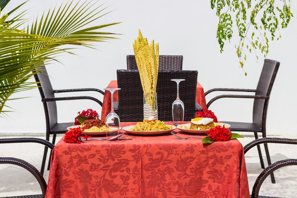 Castle Inn Bodufolhudhoo Ngoại thất bức ảnh